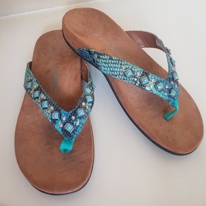 Ladies Turquoise flip flops size 7
